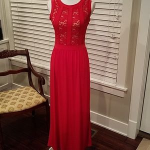 GUC Canhalite Red Maxi Dress  Size Small